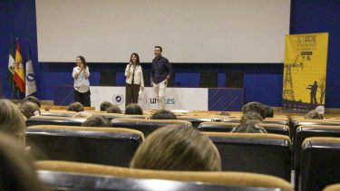 DOS MIL ESCOLARES PARTICIPAN EN EL PROYECTO PEDAGÓGICO DEL 35 FANCINE EN EL PARANINFO DE LA UMA